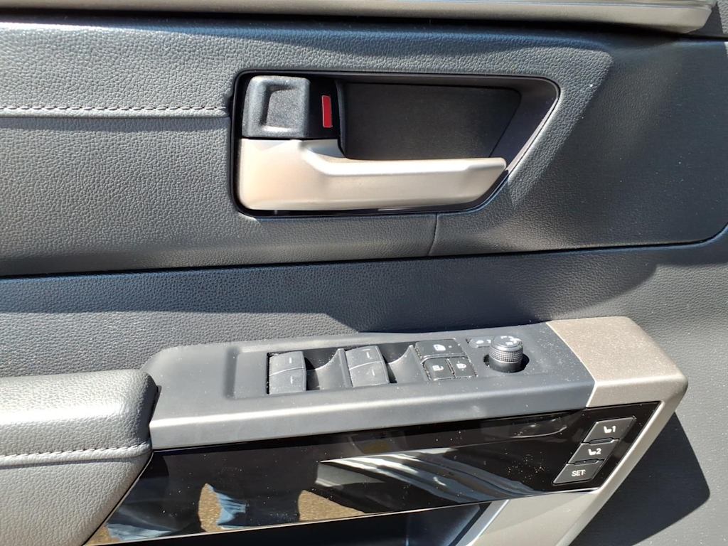 Thumbnail: 2024 Toyota Tundra - 21