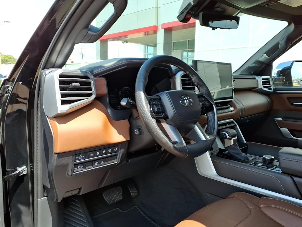Thumbnail: 2025 Toyota Tundra - 6