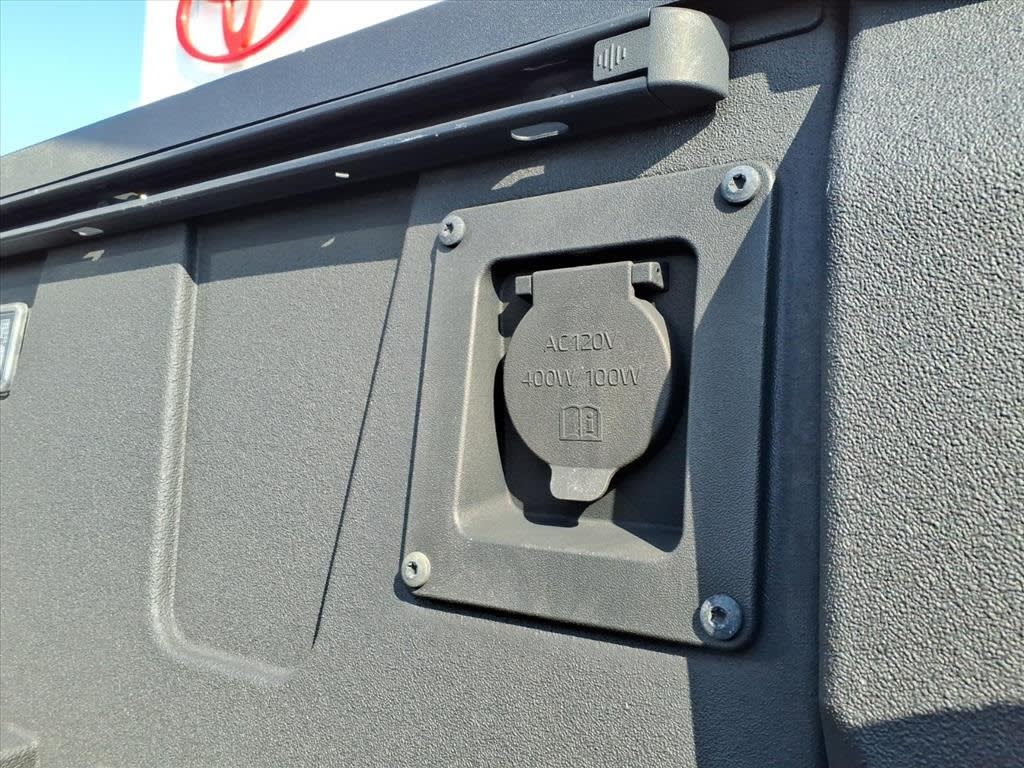 Thumbnail: 2023 Toyota Tundra - 17