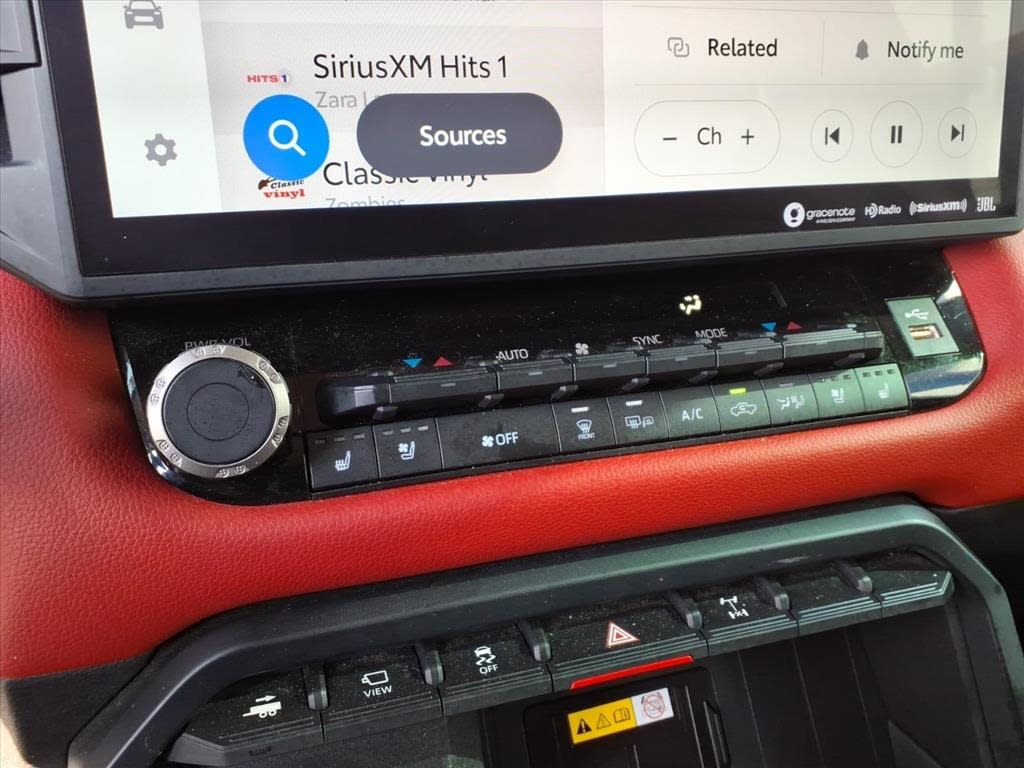 Thumbnail: 2023 Toyota Tundra - 23