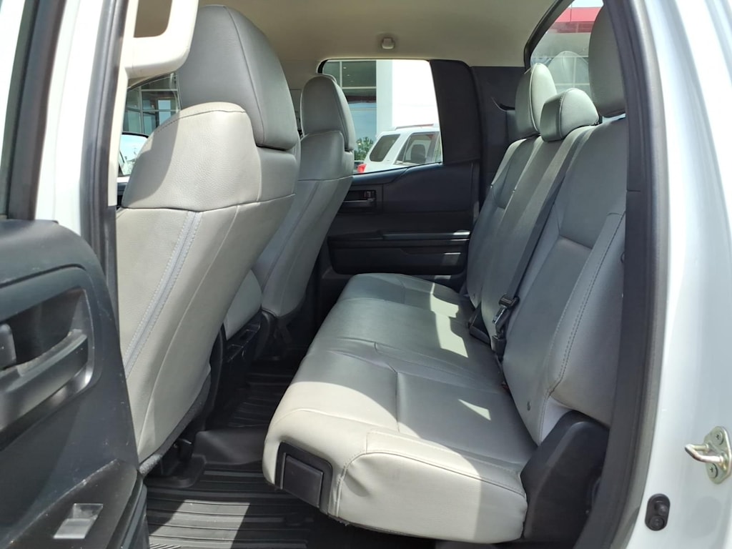 Thumbnail: 2016 Toyota Tundra - 28