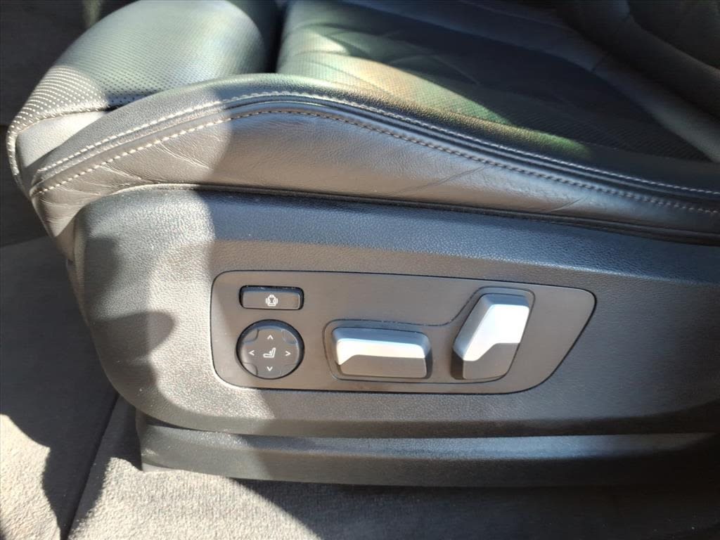 Thumbnail: 2023 BMW X5 - 17