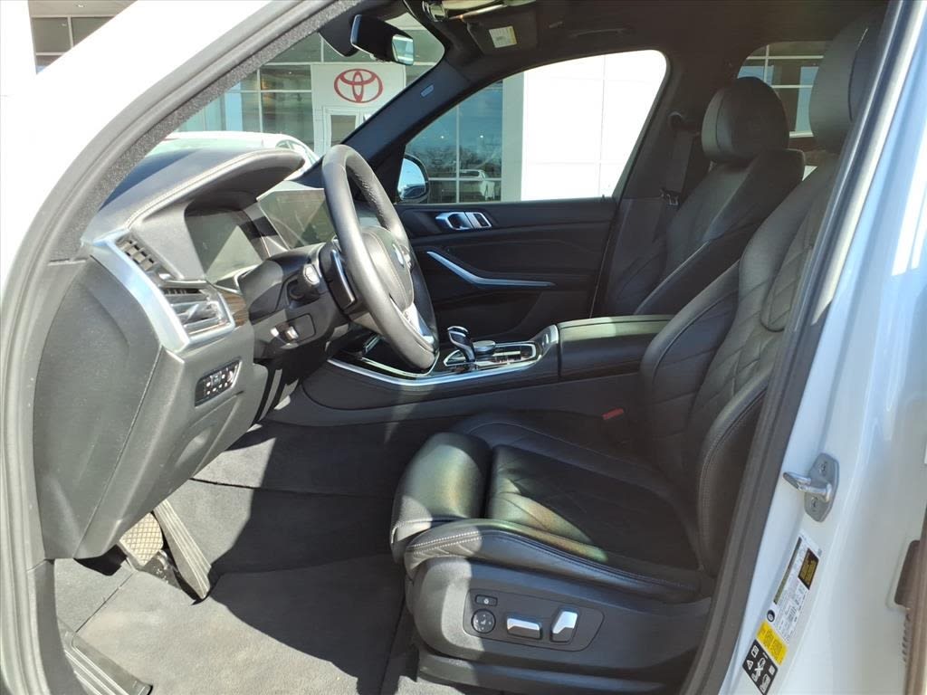 Thumbnail: 2023 BMW X5 - 7