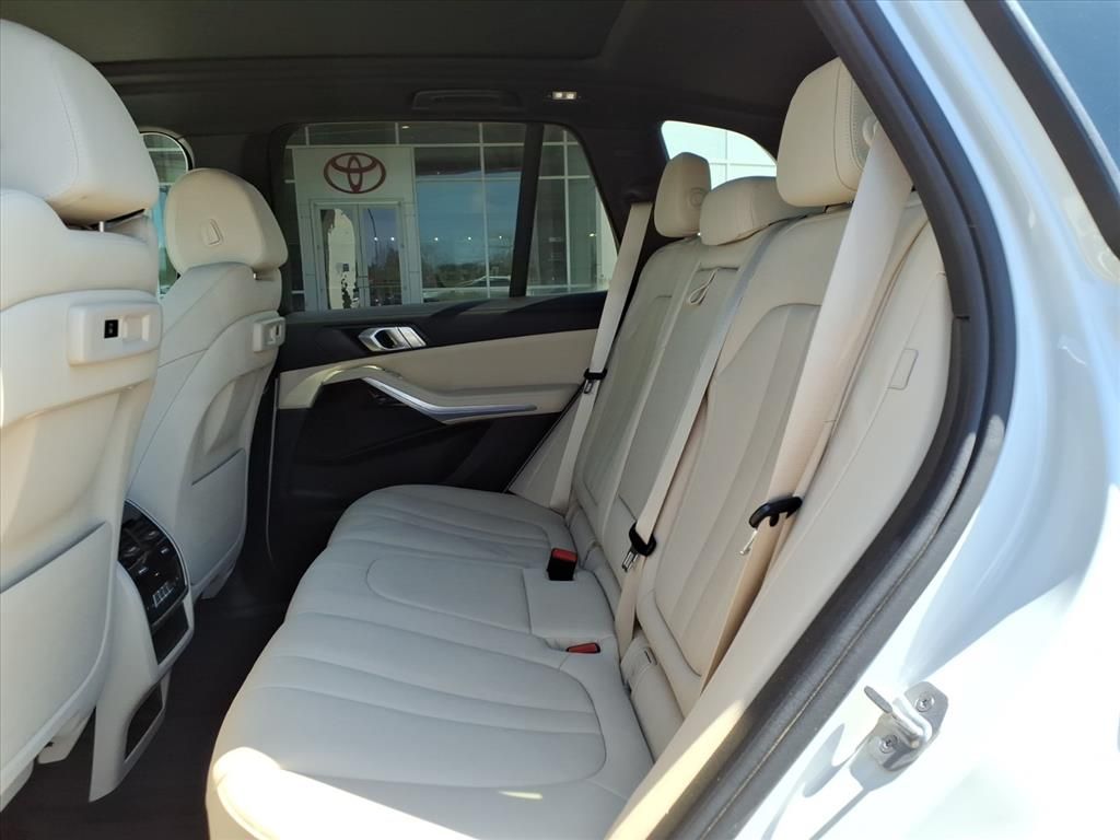 Thumbnail: 2020 BMW X5 - 28