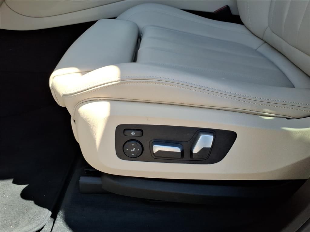 Thumbnail: 2020 BMW X5 - 19