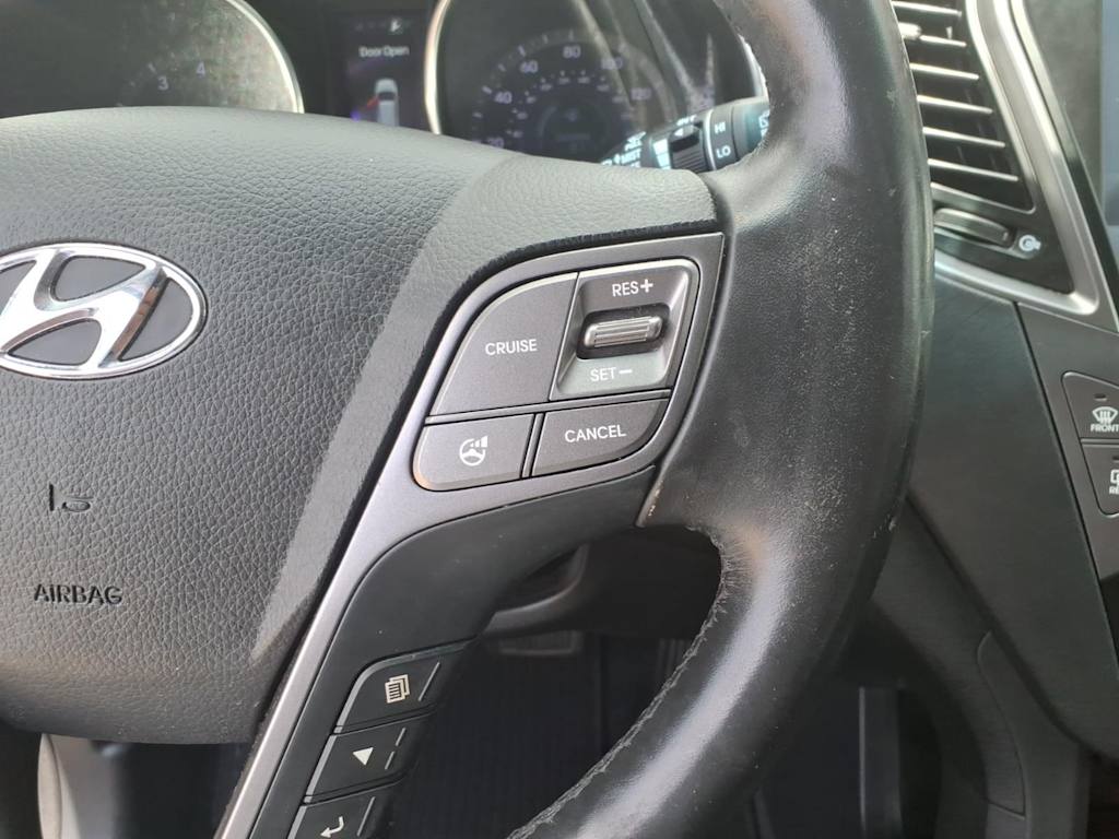 Thumbnail: 2015 Hyundai Santa Fe - 23