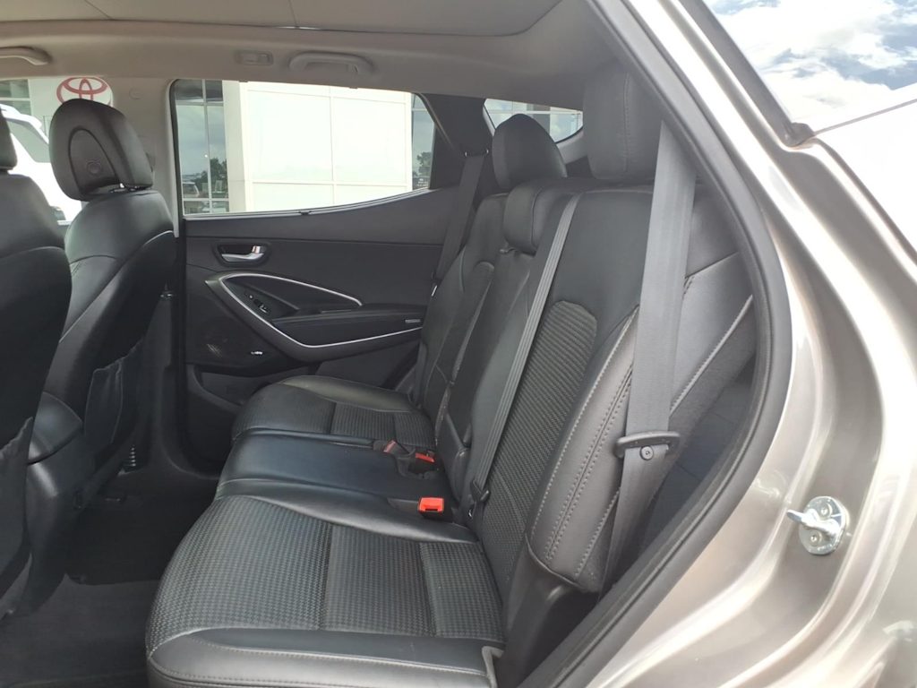 Thumbnail: 2015 Hyundai Santa Fe - 30