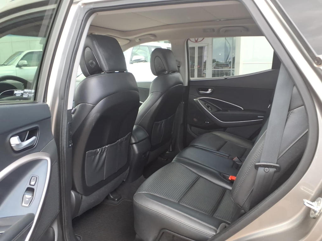 Thumbnail: 2015 Hyundai Santa Fe - 31