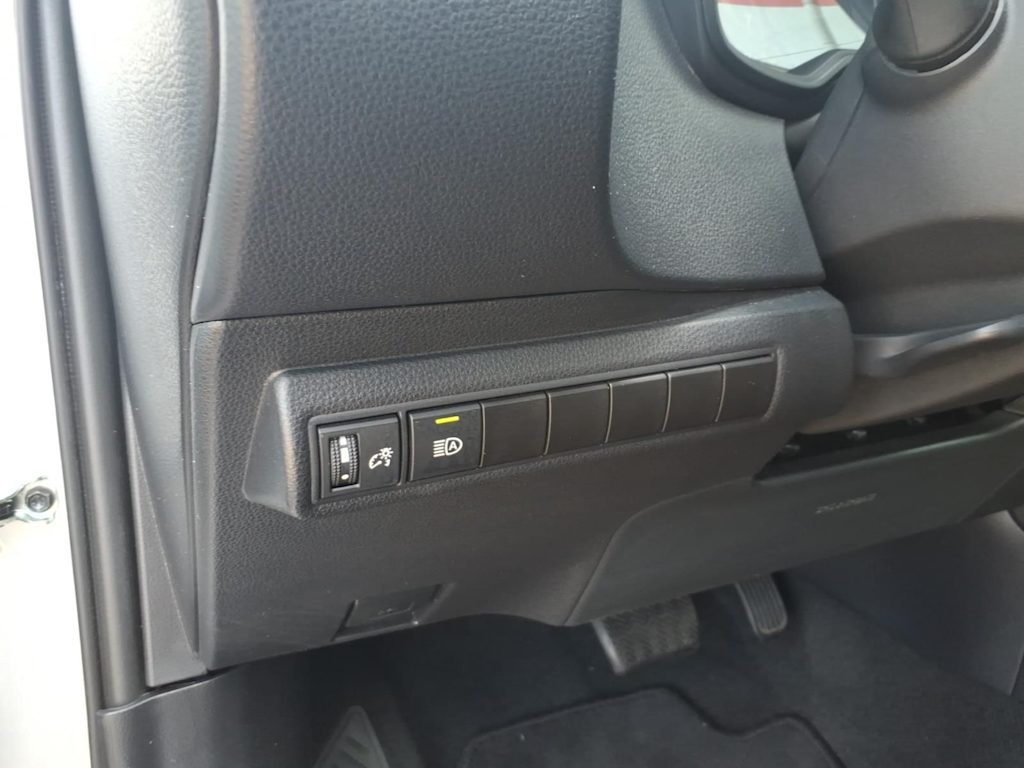 Thumbnail: 2024 Toyota Corolla - 6