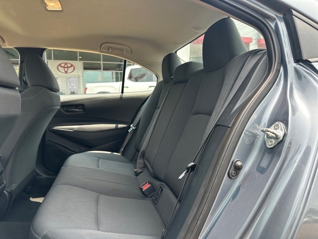 2022 Toyota Corolla LE 27