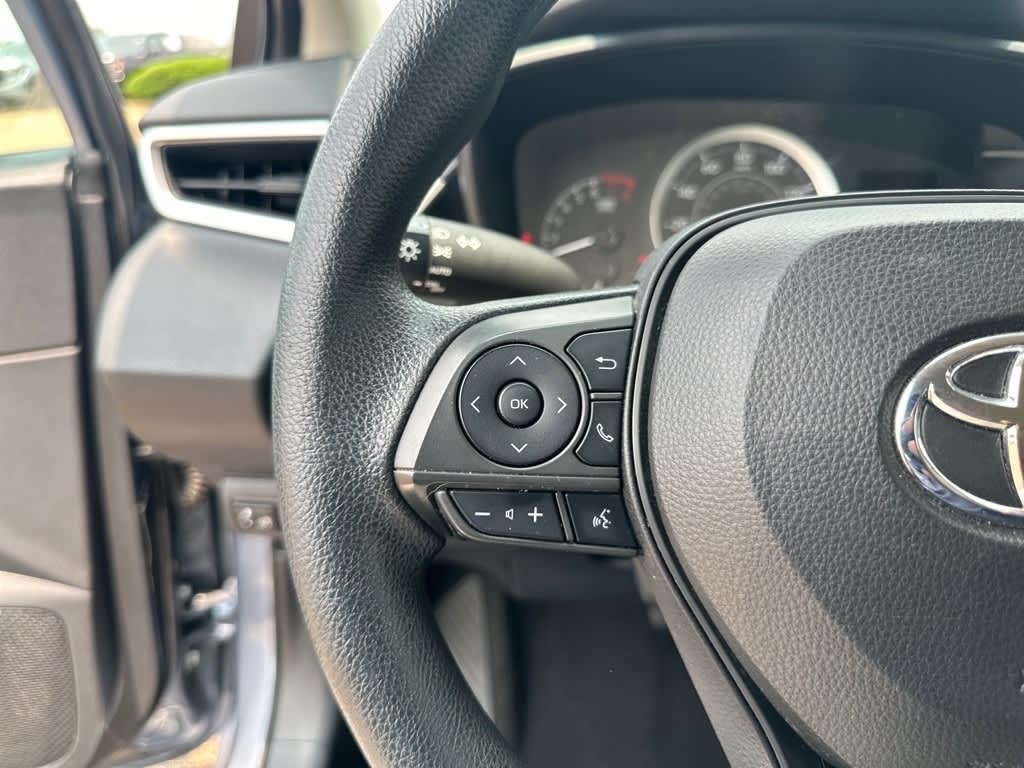 2022 Toyota Corolla LE 21