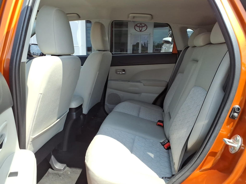 Thumbnail: 2021 Mitsubishi Outlander Sport - 9