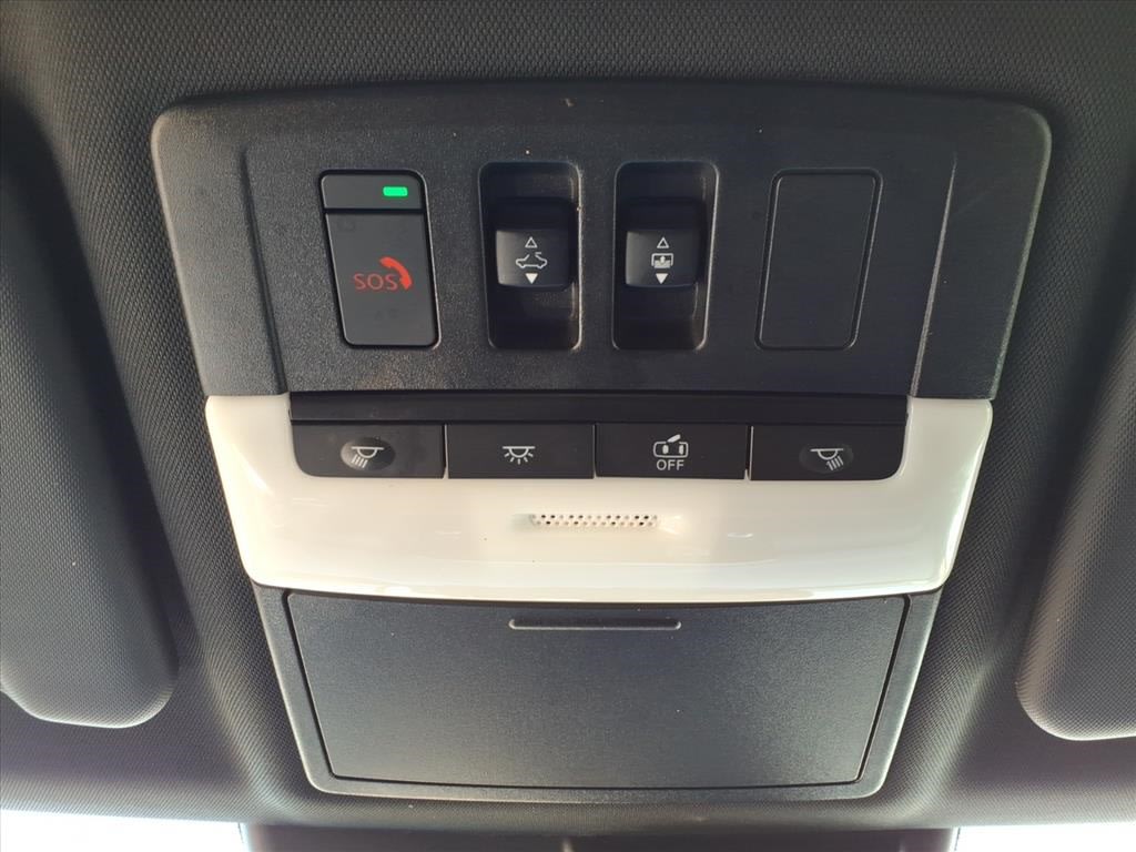 Thumbnail: 2023 Mitsubishi Outlander - 28