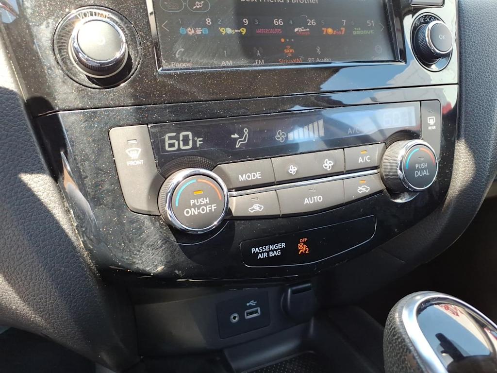 Thumbnail: 2022 Nissan Rogue Sport - 23