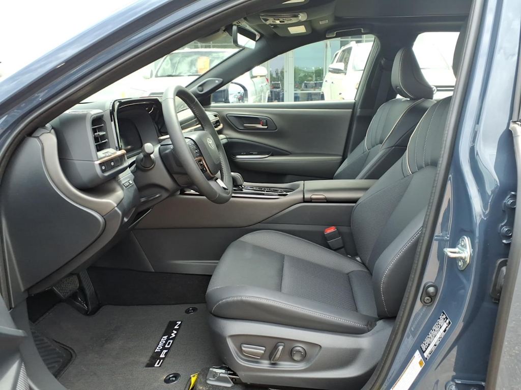 Thumbnail: 2026 Toyota Crown - 6