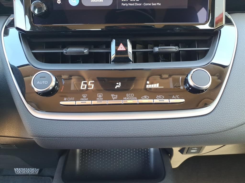 Thumbnail: 2025 Toyota Corolla - 23