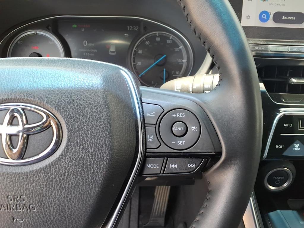 Thumbnail: 2023 Toyota Venza - 22