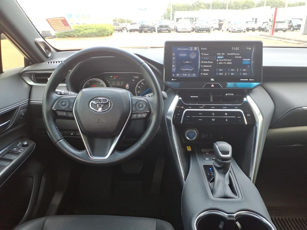 Thumbnail: 2022 Toyota Venza - 2