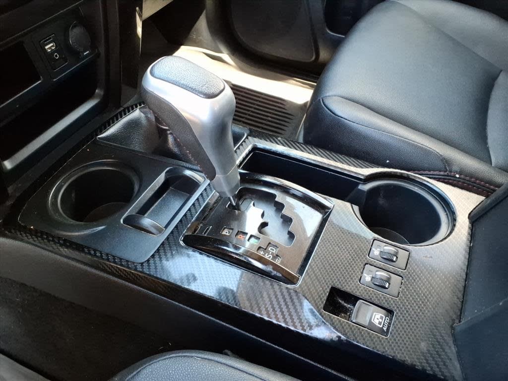 Thumbnail: 2018 Toyota 4Runner - 25