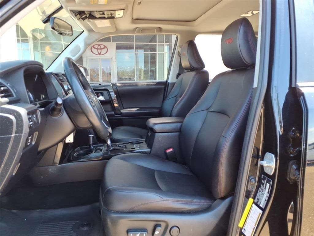 Thumbnail: 2018 Toyota 4Runner - 9