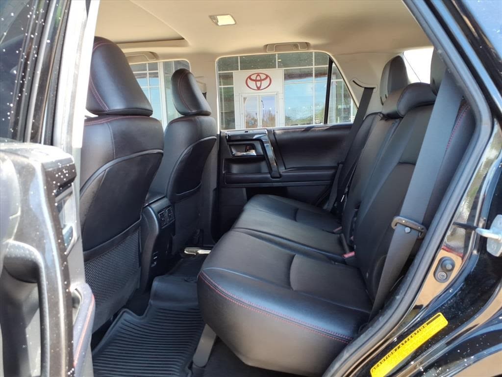 Thumbnail: 2018 Toyota 4Runner - 10