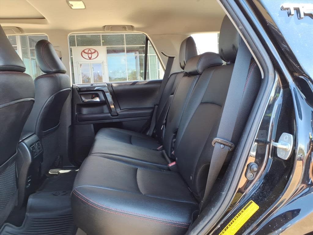 Thumbnail: 2018 Toyota 4Runner - 28