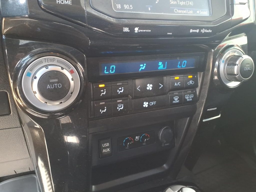 Thumbnail: 2019 Toyota 4Runner - 25
