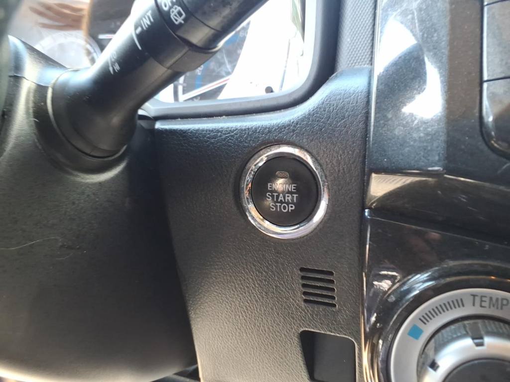 Thumbnail: 2019 Toyota 4Runner - 23