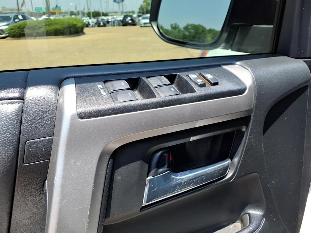 Thumbnail: 2021 Toyota 4Runner - 19