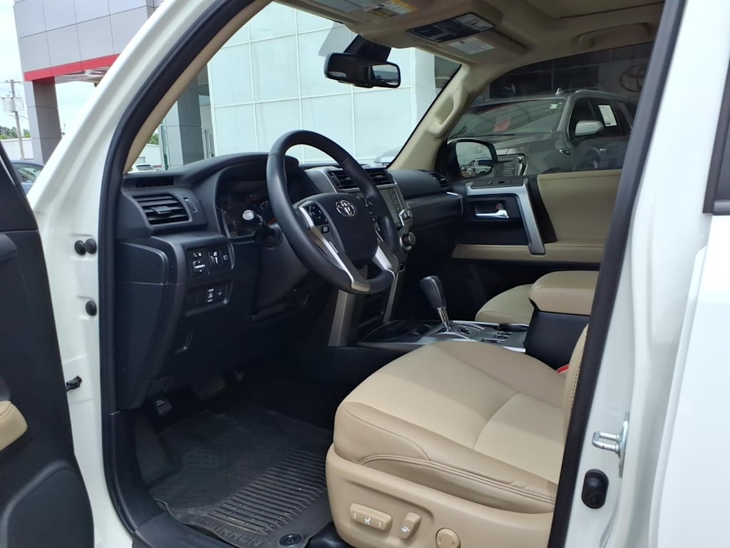 Thumbnail: 2023 Toyota 4Runner - 28