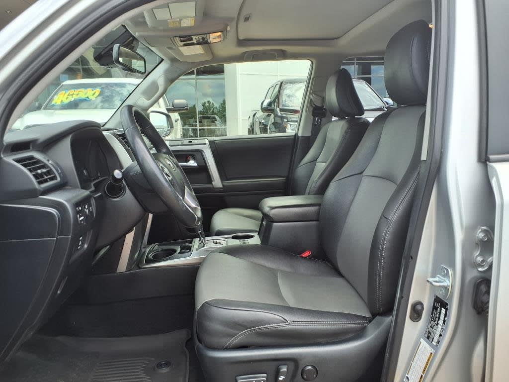 Thumbnail: 2021 Toyota 4Runner - 8