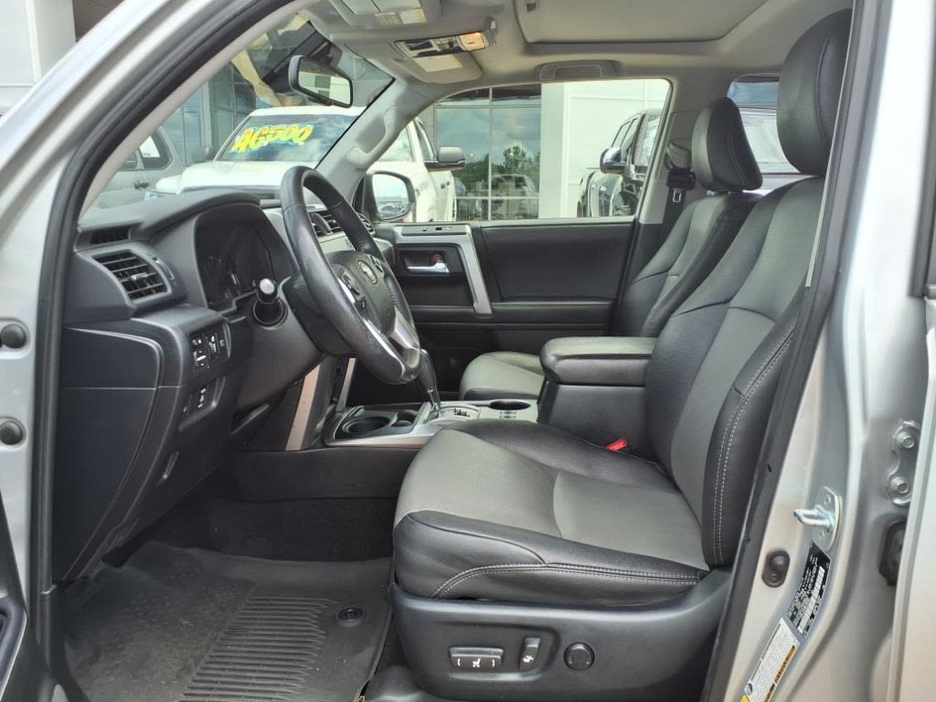 Thumbnail: 2021 Toyota 4Runner - 7