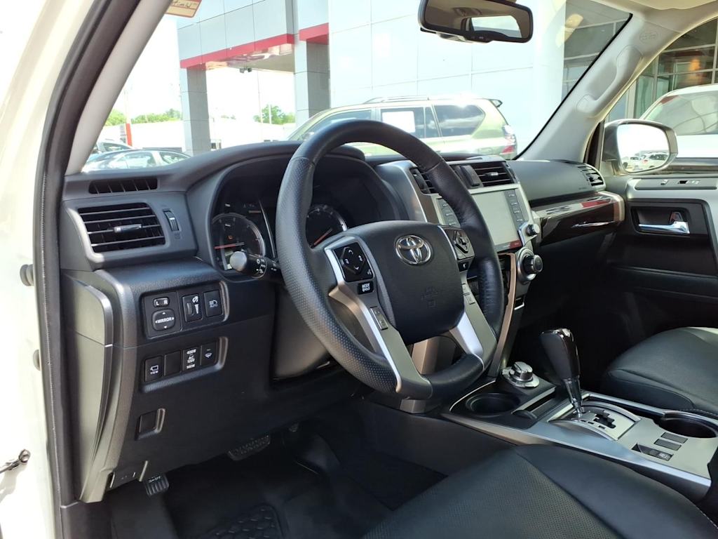 2023 Toyota 4Runner Limited - Photo 6