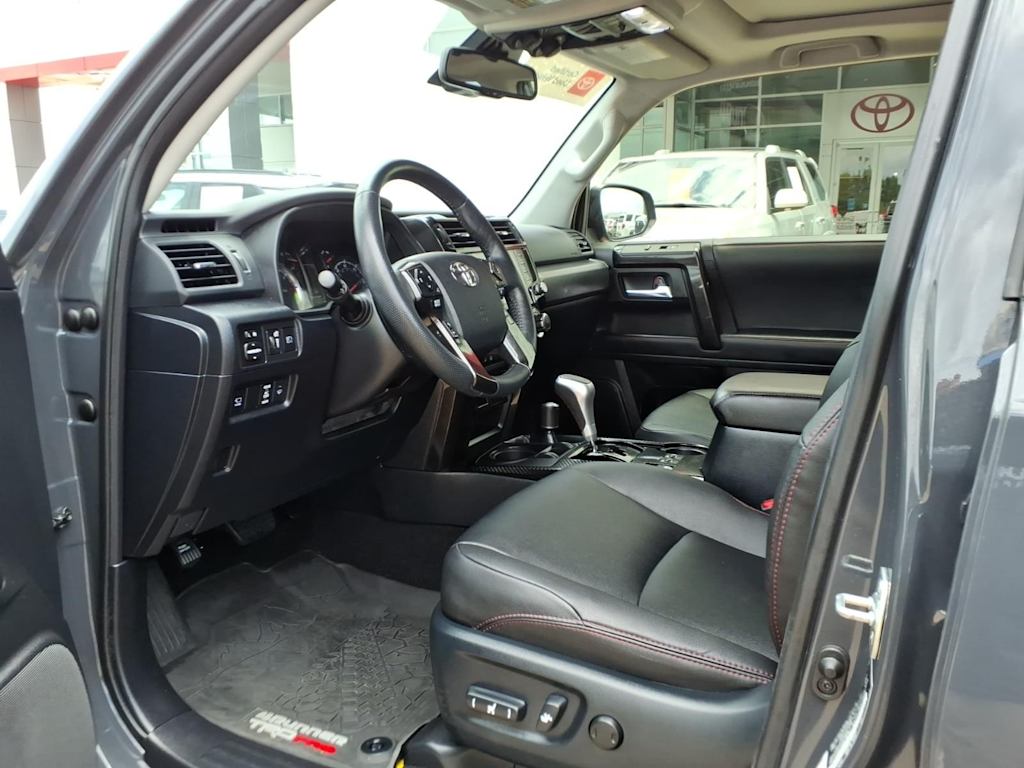 Thumbnail: 2024 Toyota 4Runner - 10