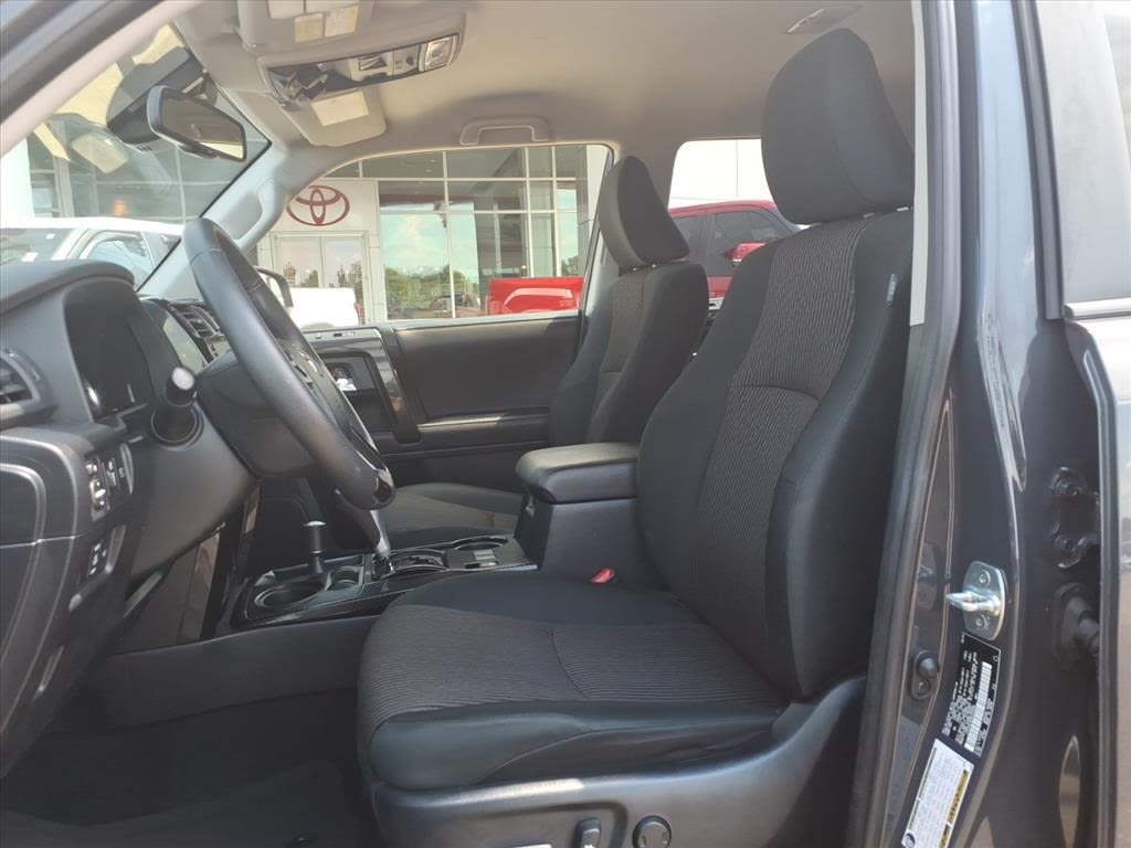 Thumbnail: 2024 Toyota 4Runner - 8