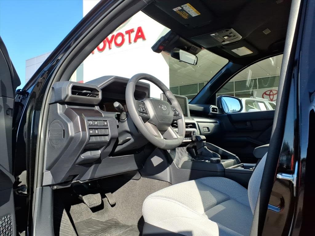 Thumbnail: 2025 Toyota 4Runner - 10