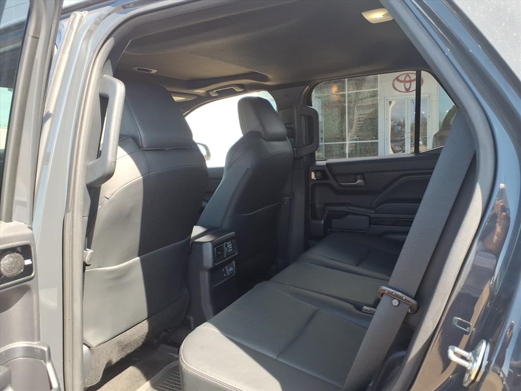 Thumbnail: 2025 Toyota 4Runner - 29