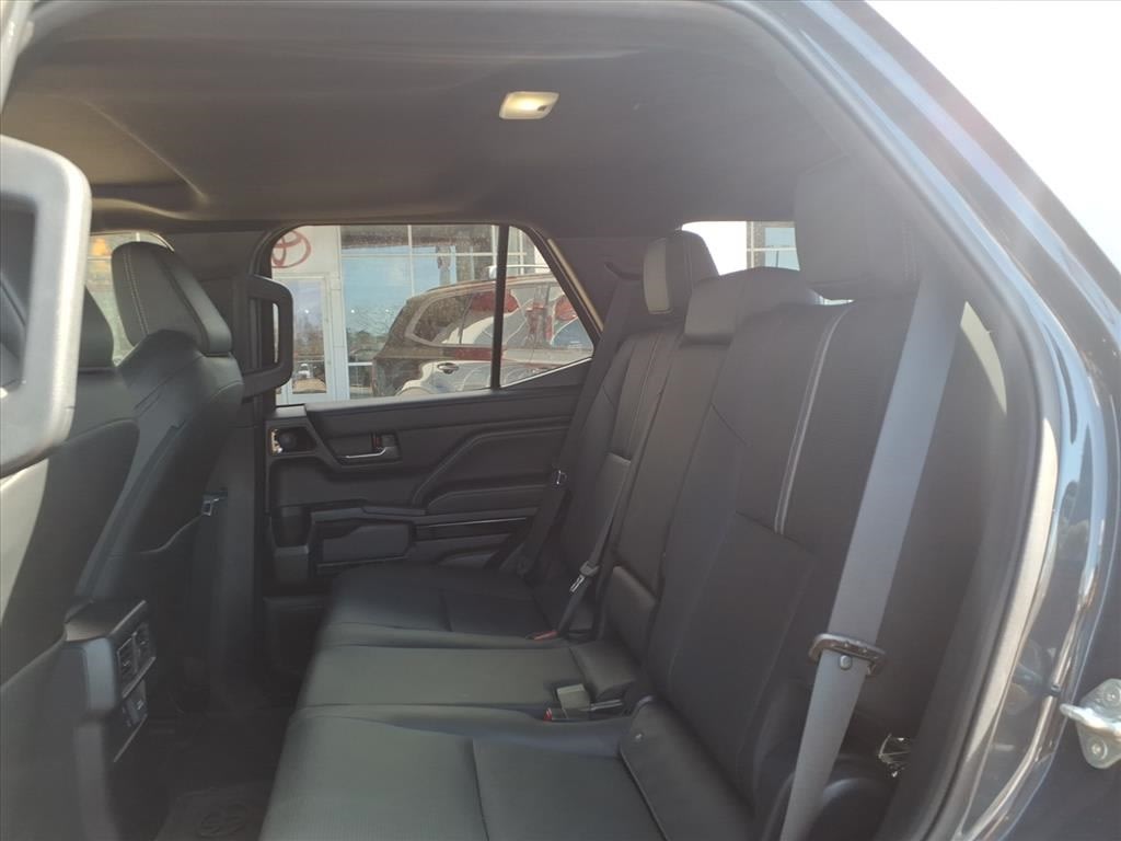 Thumbnail: 2025 Toyota 4Runner - 28