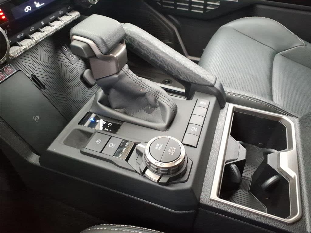 Thumbnail: 2025 Toyota 4Runner - 12