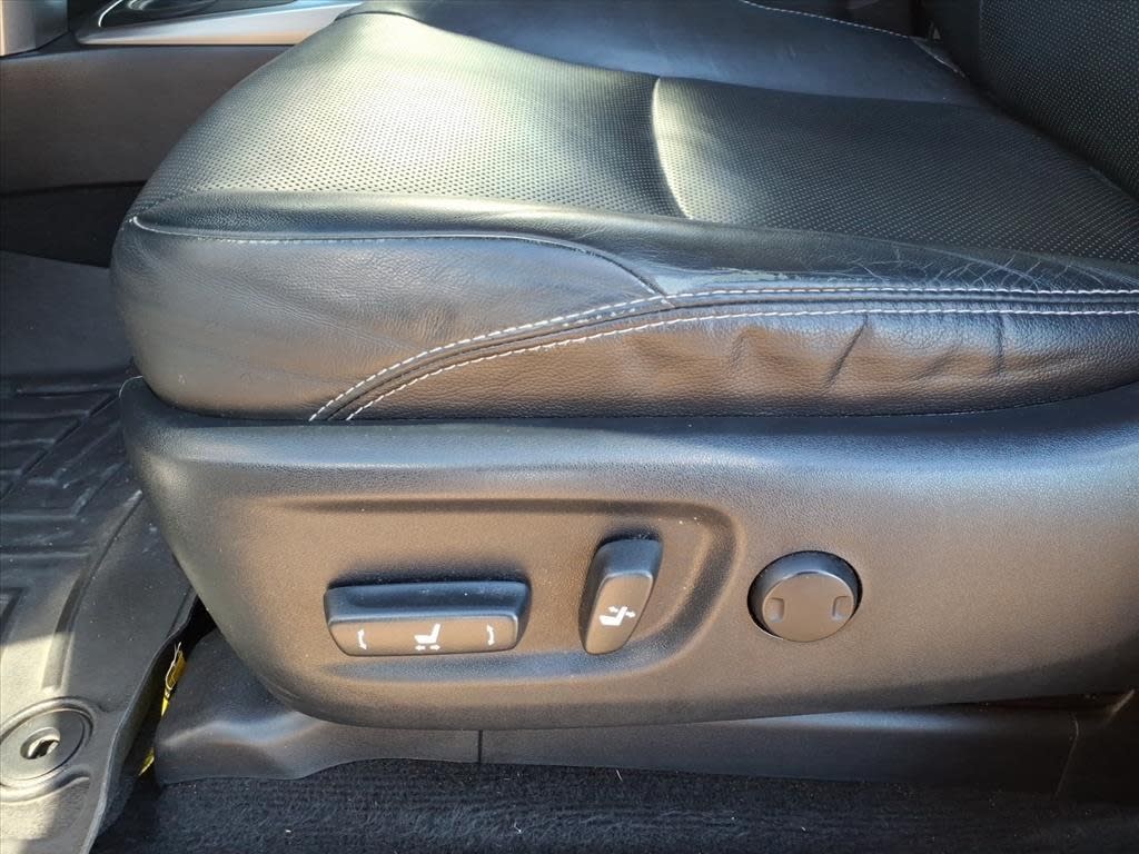 Thumbnail: 2017 Toyota 4Runner - 18