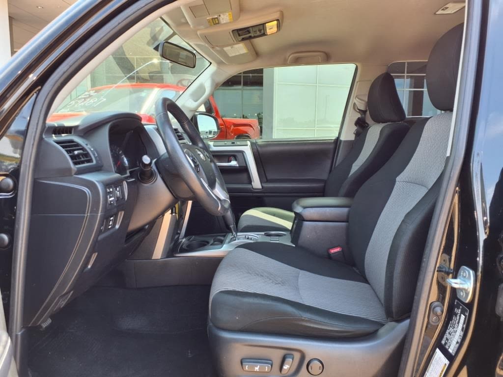 Thumbnail: 2019 Toyota 4Runner - 7