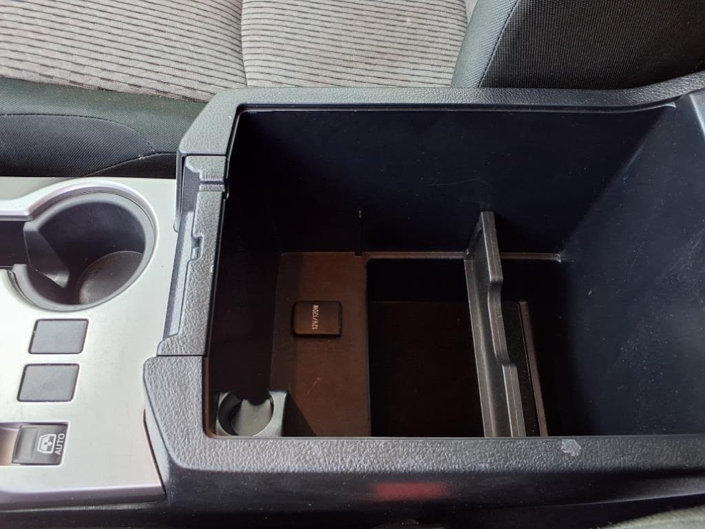 Thumbnail: 2019 Toyota 4Runner - 25