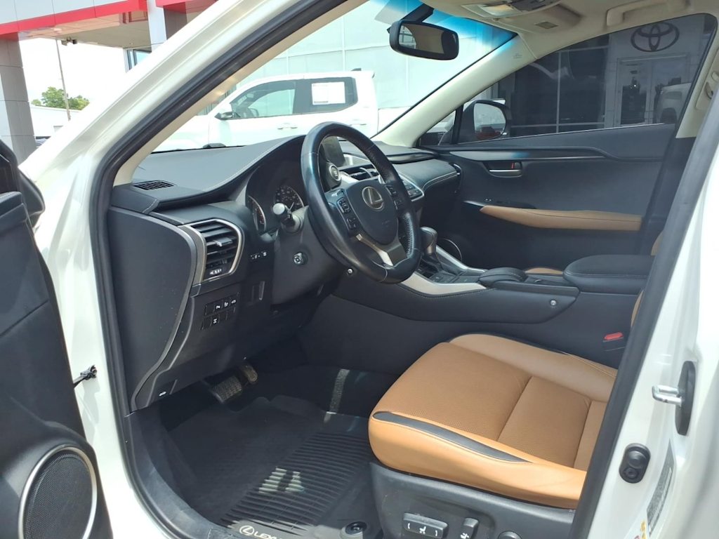 Thumbnail: 2016 Lexus NX - 10
