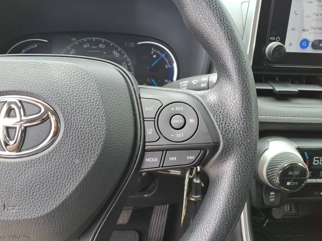 Thumbnail: 2024 Toyota RAV4 - 22