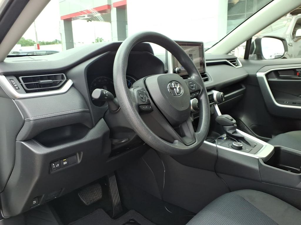 Thumbnail: 2024 Toyota RAV4 - 6