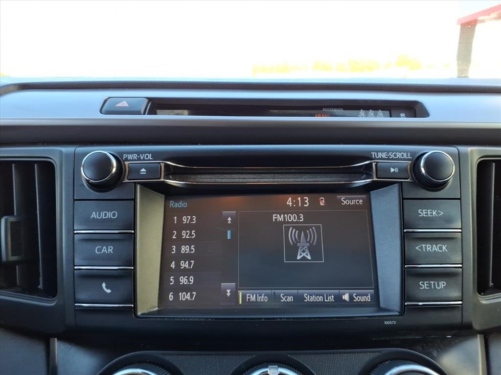 Thumbnail: 2017 Toyota RAV4 - 10