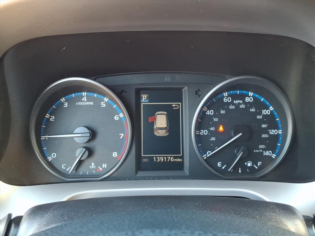 Thumbnail: 2017 Toyota RAV4 - 12