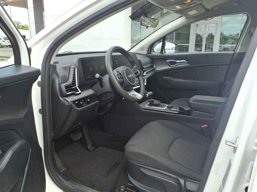 Thumbnail: 2024 Kia Sportage - 10