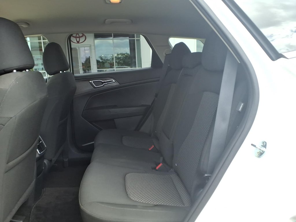 Thumbnail: 2024 Kia Sportage - 29