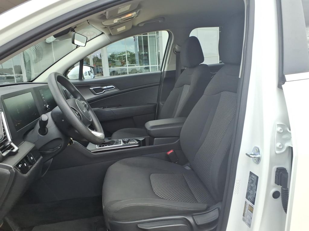 Thumbnail: 2024 Kia Sportage - 8